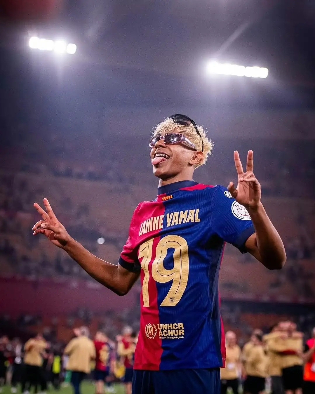 如意体育 :包含姆巴佩重返赛场，比赛局势复杂首场状态出色，曼联观众沸腾！的词条